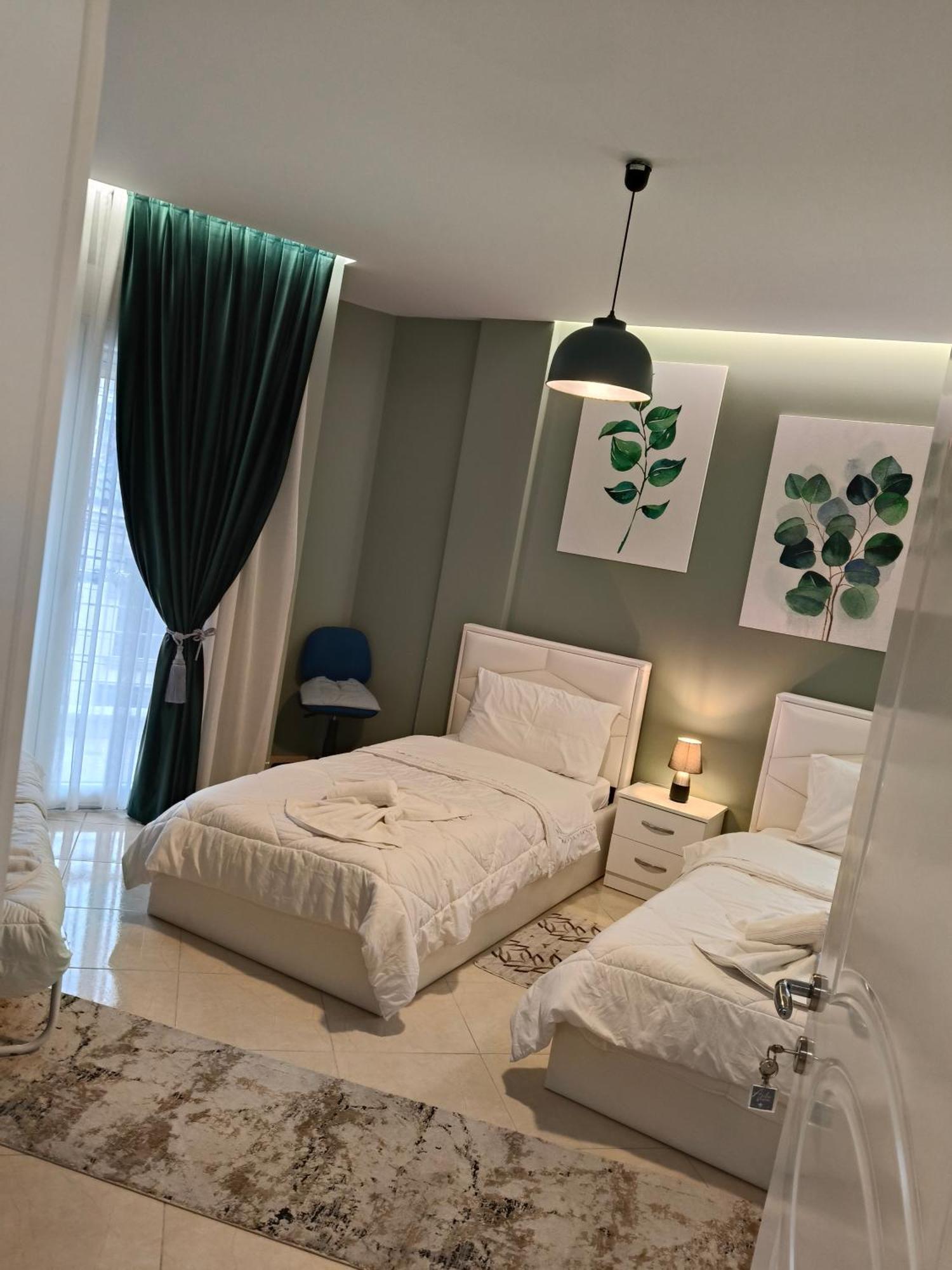 Ajilin Hotel Rooms Korce Habitación foto