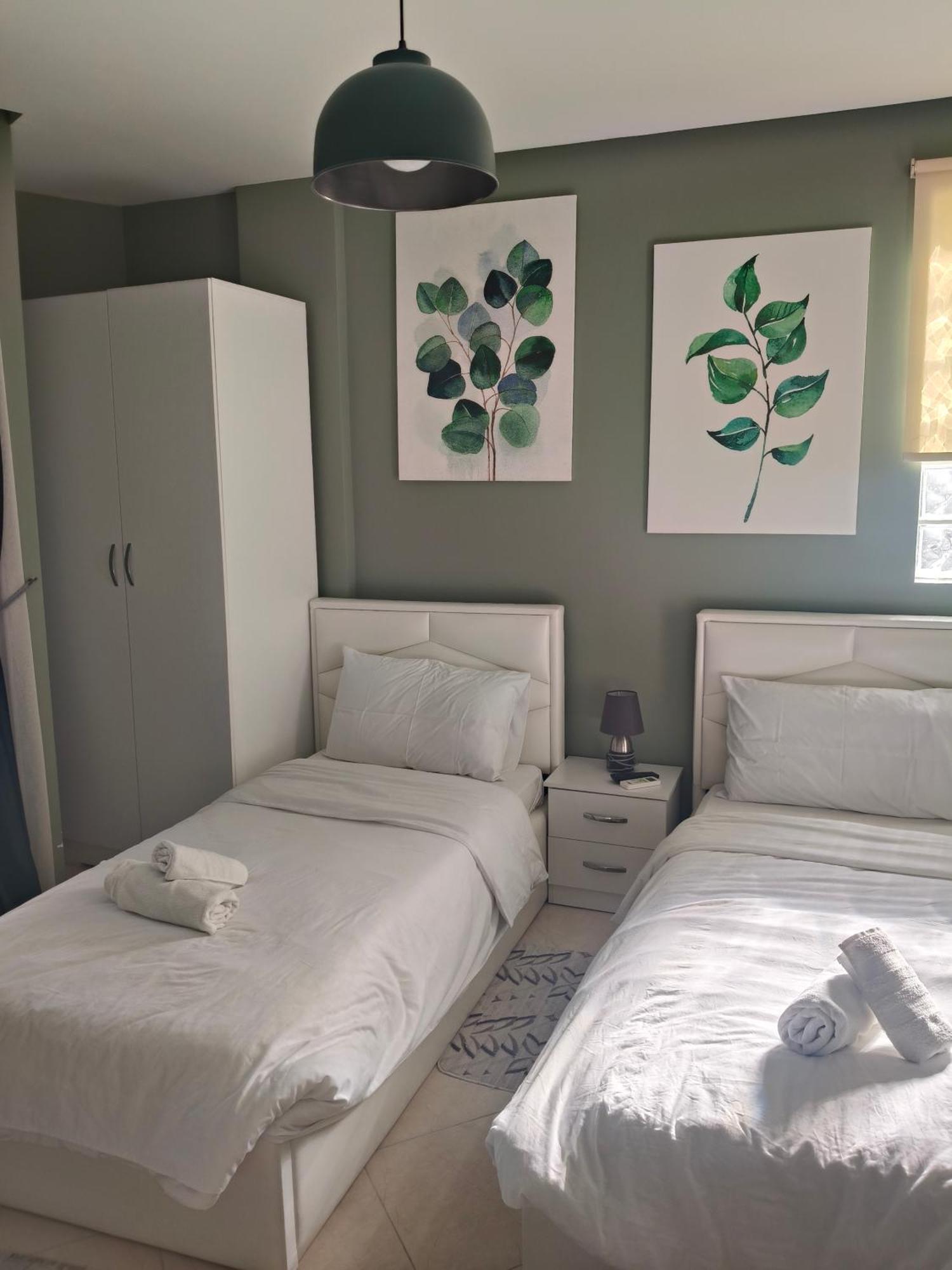 Ajilin Hotel Rooms Korce Habitación foto